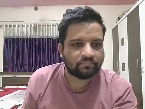 Snapshot of dhruv_love chatting on 09.30.25 dhruv love online show from 09.30.25