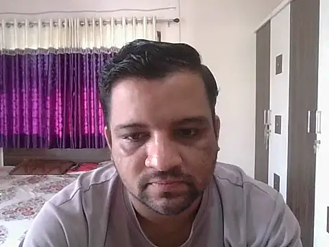 Snapshot of dhruv_love chatting on 10.13.25 dhruv love online show from 10.13.25