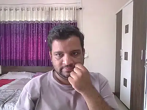 Snapshot of dhruv_love chatting on 02.12.26 dhruv love online show from 02.12.26