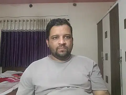 Snapshot of dhruv_love chatting on 04.02.26 dhruv love online show from 04.02.26