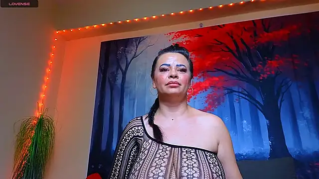 ElizabethEven online show from 03.20.25