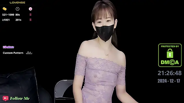 Snapshot of melia_Z chatting on 12.17.24 melia Z online show from 12.17.24