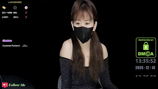 Snapshot of melia_Z chatting on 12.18.24 melia Z online show from 12.18.24