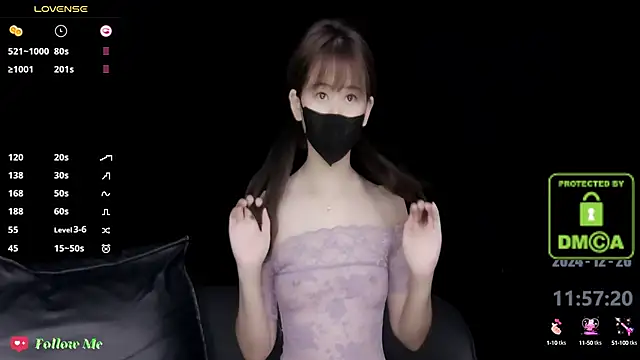 Snapshot of melia_Z chatting on 12.26.24 melia Z online show from 12.26.24