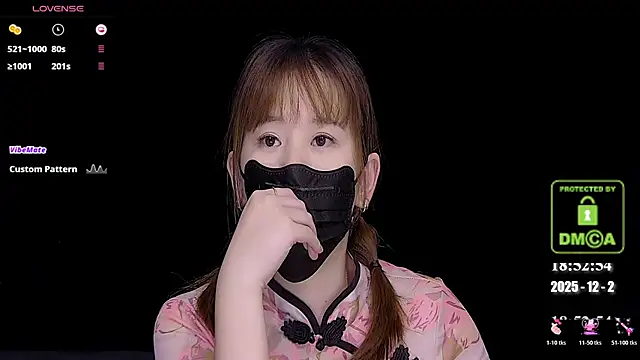 Snapshot of melia_Z chatting on 12.02.25 melia Z online show from 12.02.25