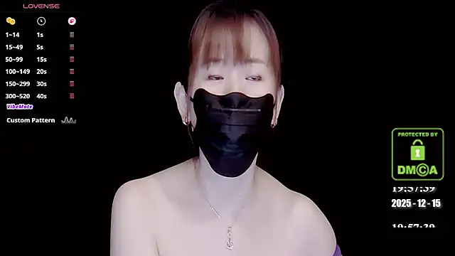 Snapshot of melia_Z chatting on 12.15.25 melia Z online show from 12.15.25