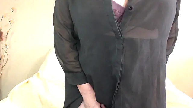 Snapshot of Milf4love50 chatting on 03.19.25 Milf4love50 online show from 03.19.25