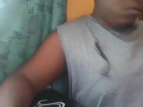 Snapshot of honeyswit chatting on 07.14.26 honeyswit online show from 07.14.26