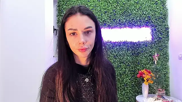 Snapshot of realhotfallingdevil chatting on 12.01.25 realhotfallingdevil online show from 12.01.25