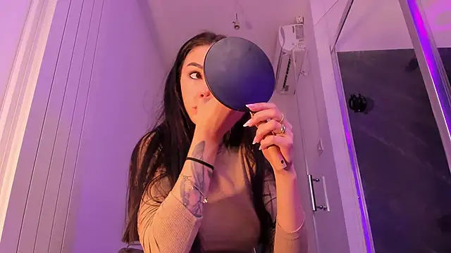 Snapshot of realhotfallingdevil chatting on 03.16.26 realhotfallingdevil online show from 03.16.26