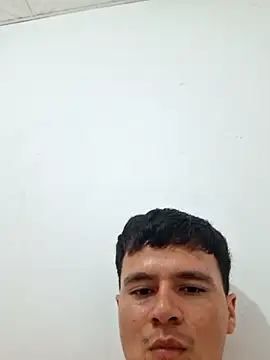 Snapshot of Andres1052 chatting on 02.12.26 Andres1052 online show from 02.12.26