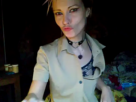 WildMissNiks online show from 12.20.24
