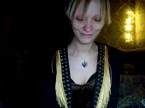 WildMissNiks online show from 12.22.24