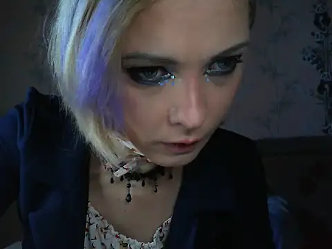 WildMissNiks online show from 03.16.26