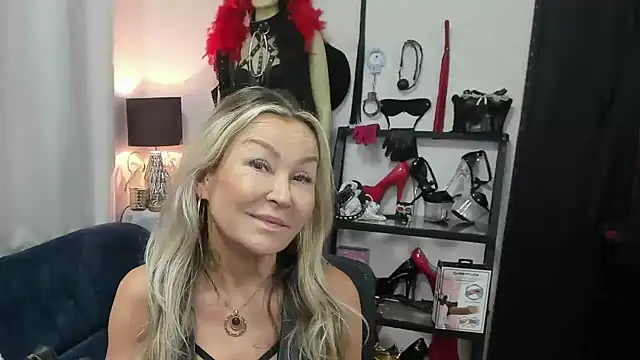 crystaLUX online show from 07.06.26
