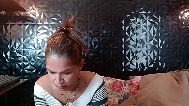 PINK  LOLA1 online show from 02.27.26