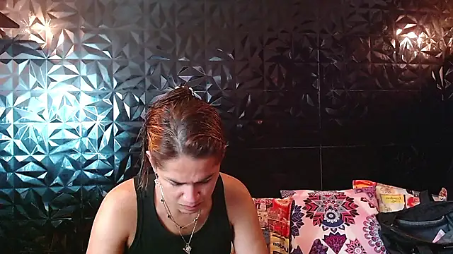 PINK  LOLA1 online show from 03.16.26