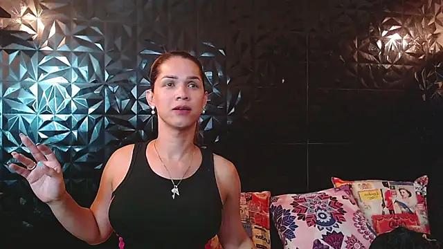 PINK  LOLA1 online show from 04.22.26