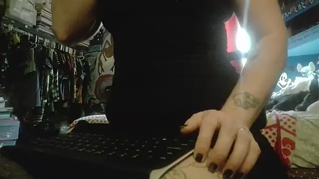 DixonCider4202 online show from 10.04.25