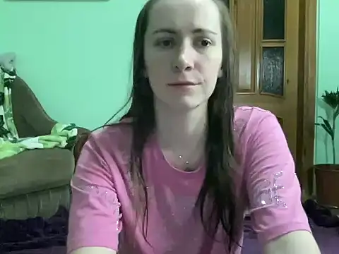 Snapshot of AngelTough20 chatting on 09.29.25 AngelTough20 online show from 09.29.25