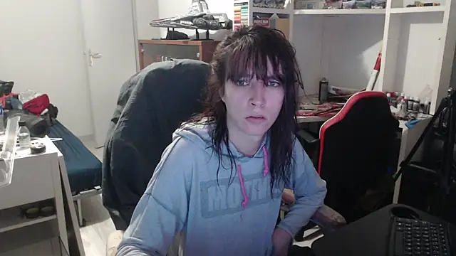 Snapshot of missthon0 chatting on 02.25.26 missthon0 online show from 02.25.26