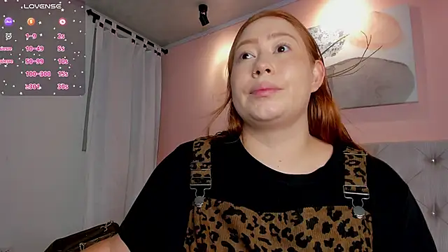 Snapshot of hannamartinn chatting on 05.14.26 hannamartinn online show from 05.14.26
