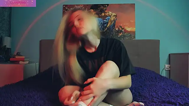 Snapshot of Linda_Roxy chatting on 02.04.25 Linda Roxy online show from 02.04.25