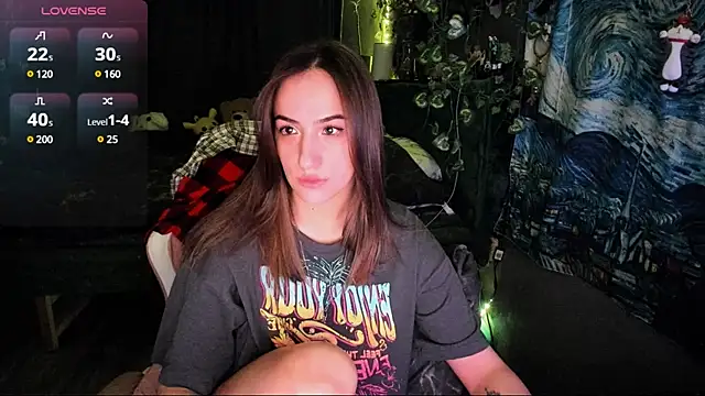 Snapshot of Selbi_Paine chatting on 01.19.25 Selbi Paine online show from 01.19.25