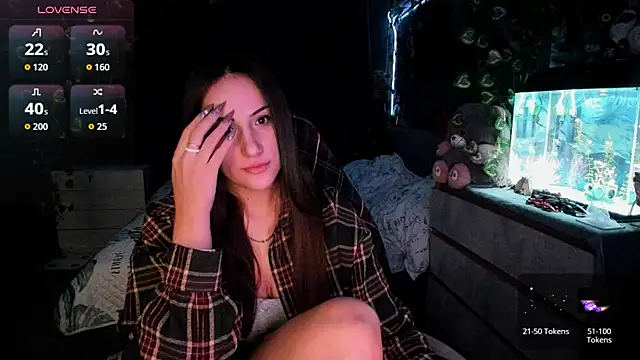 Snapshot of Selbi_Paine chatting on 12.04.25 Selbi Paine online show from 12.04.25