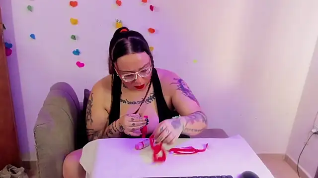 MiaYMolly online show from 06.21.26