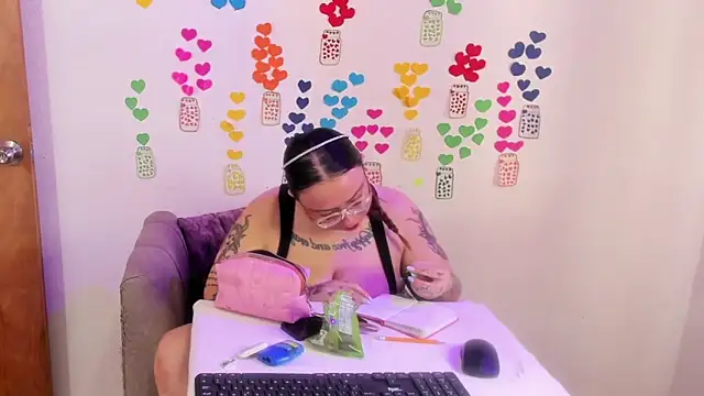 MiaYMolly online show from 06.27.26