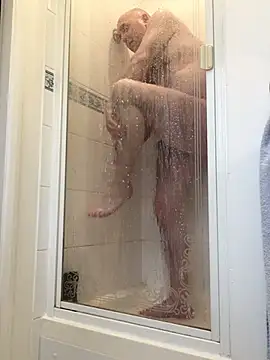 Snapshot of Free2cum4u chatting on 02.10.25 Free2cum4u online show from 02.10.25