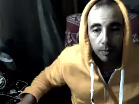 Snapshot of big_heart chatting on 12.02.25 big heart online show from 12.02.25