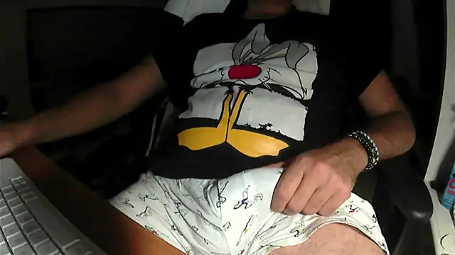 Snapshot of DoubleMassiveT chatting on 10.29.25 DoubleMassiveT online show from 10.29.25