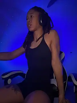 Snapshot of thebrattygoddess chatting on 12.07.24 thebrattygoddess online show from 12.07.24