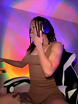 Snapshot of thebrattygoddess chatting on 12.08.24 thebrattygoddess online show from 12.08.24