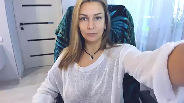 AlexiaDarren online show from 11.19.25