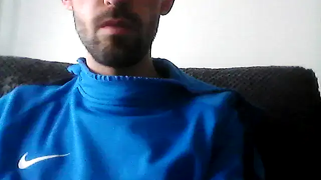 Snapshot of juju156111 chatting on 12.20.25 juju156111 online show from 12.20.25