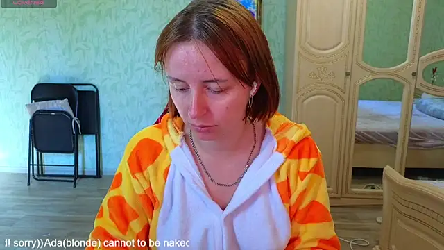 DanaMartina online show from 10.24.25