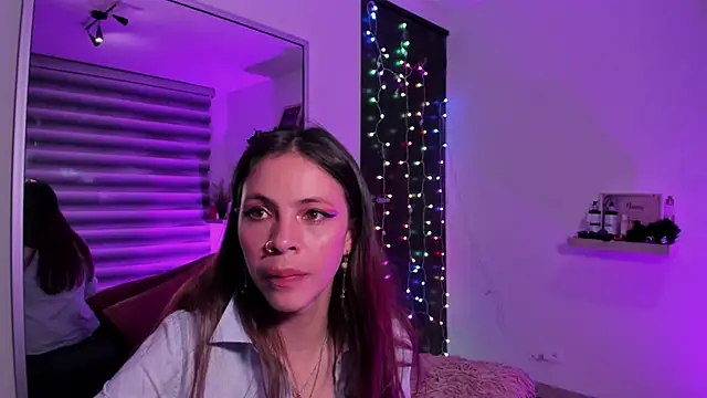 Snapshot of GABY_DAVIS chatting on 12.10.24 GABY DAVIS online show from 12.10.24