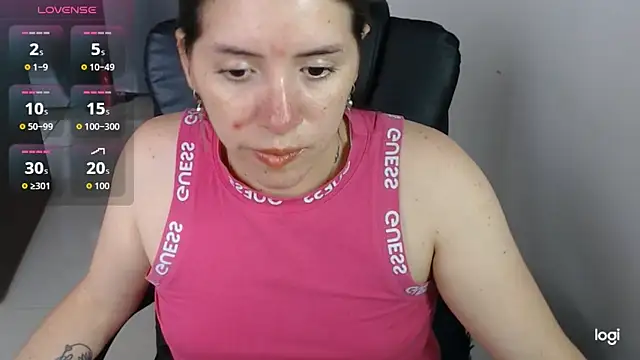 Snapshot of spicey_latina chatting on 05.19.26 spicey latina online show from 05.19.26