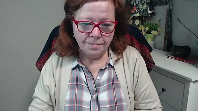 Adelewildx online show from 11.25.25