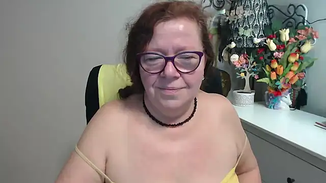 Adelewildx online show from 03.02.26