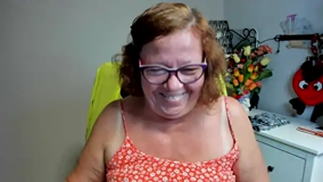 Snapshot of Adelewildx chatting on 06.23.26 Adelewildx online show from 06.23.26