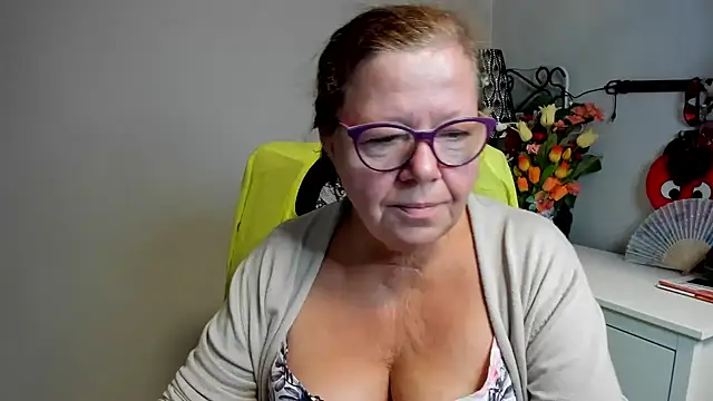 Snapshot of Adelewildx chatting on 07.03.26 Adelewildx online show from 07.03.26