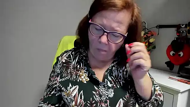 Snapshot of Adelewildx chatting on 07.21.26 Adelewildx online show from 07.21.26