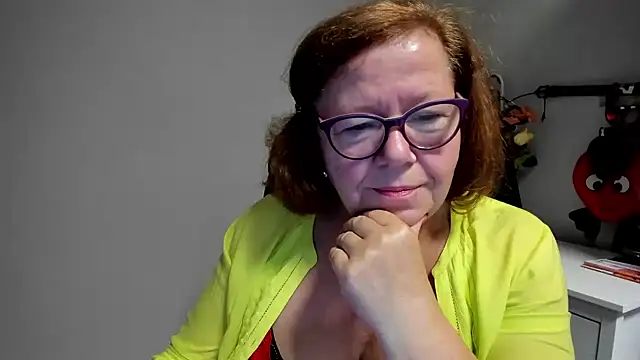 Snapshot of Adelewildx chatting on 07.27.26 Adelewildx online show from 07.27.26