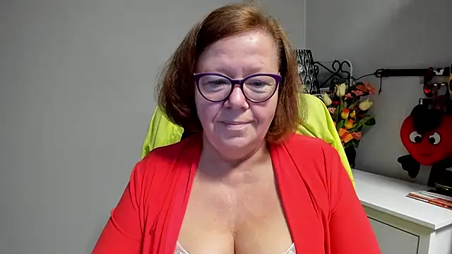 Snapshot of Adelewildx chatting on 07.28.26 Adelewildx online show from 07.28.26