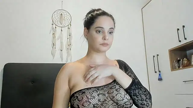 Snapshot of Allees95 chatting on 03.20.25 Allees95 online show from 03.20.25