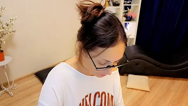 Snapshot of CaringSophie chatting on 02.27.26 CaringSophie online show from 02.27.26